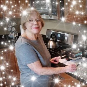 Meet your Posher, Lori